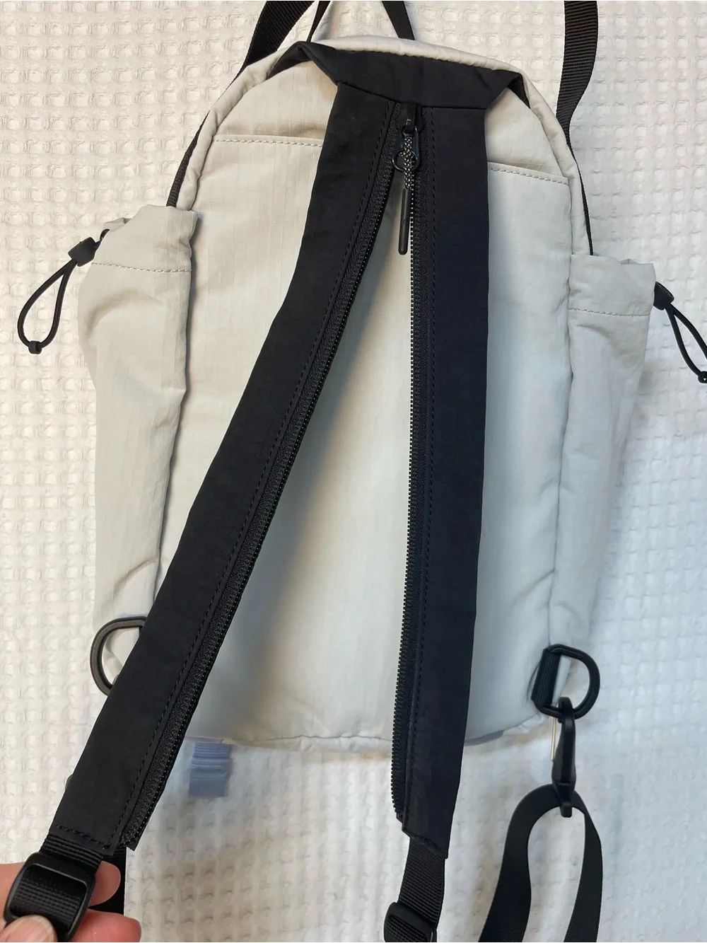 LULULEMON Pack and Go Multi Wear Bag, Backpack, Crossbody, Shoulder, Light Gray